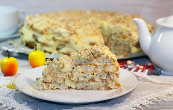 Торт «Наполеон» из ушек – ленивый, но вкусный вариант десерта. Лучшие рецепты торта Наполеон из печенья «ушки» с разными кремами