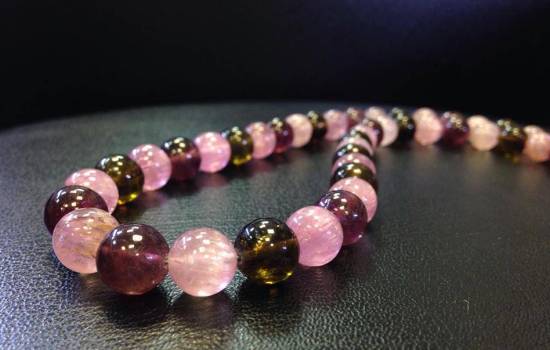 Польза турмалиновых изделий: лечение минералом. Есть ли противопоказания и побочные действия?
