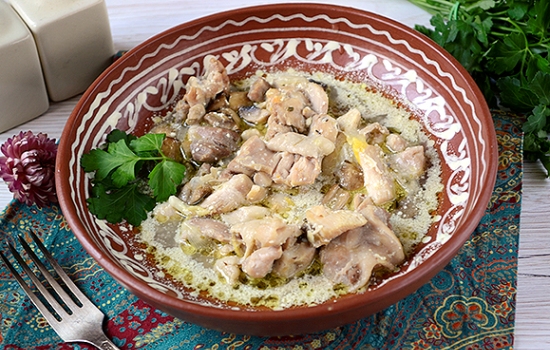Тушеная курица с грибами: сытно и ароматно! Пошаговый авторский рецепт быстрого приготовления курицы с грибами в мультиварке