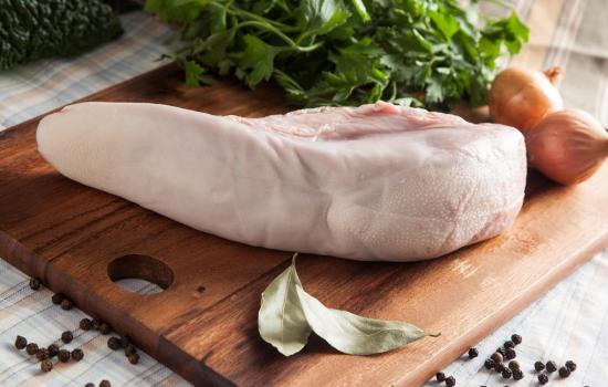 Доступный деликатес, вкусная панацея… Чего вы не знали о пользе и вреде говяжьего языка