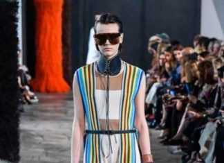 Показ Loewe: глубокие изумрудные оттенки, минималистичные образы и аксессуары в стиле бохо